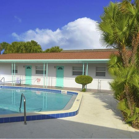 Sun Island Motel St. Pete Beach Eksteriør billede