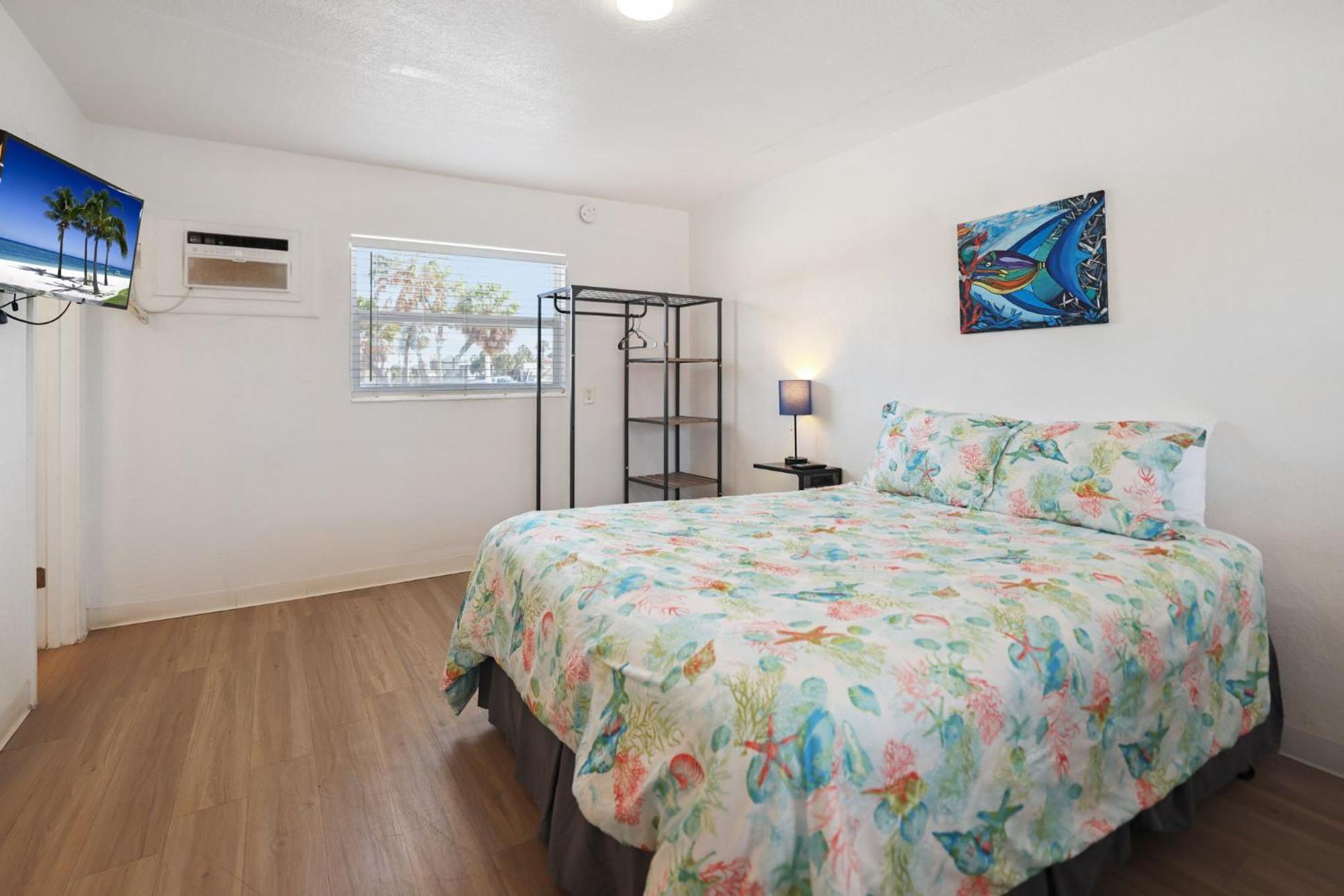 Sun Island Motel St. Pete Beach Eksteriør billede