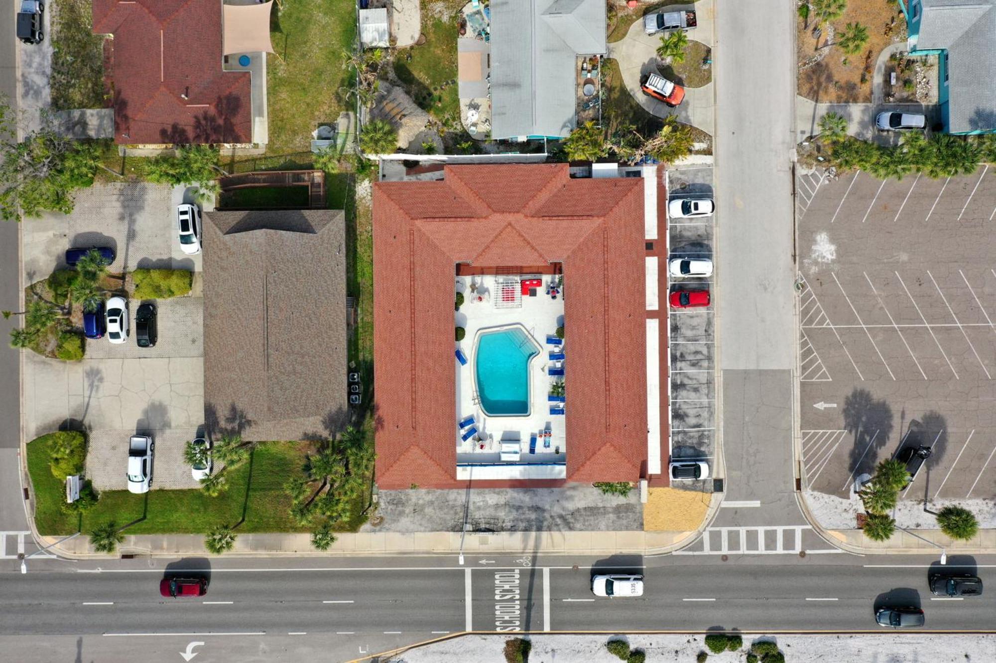 Sun Island Motel St. Pete Beach Eksteriør billede