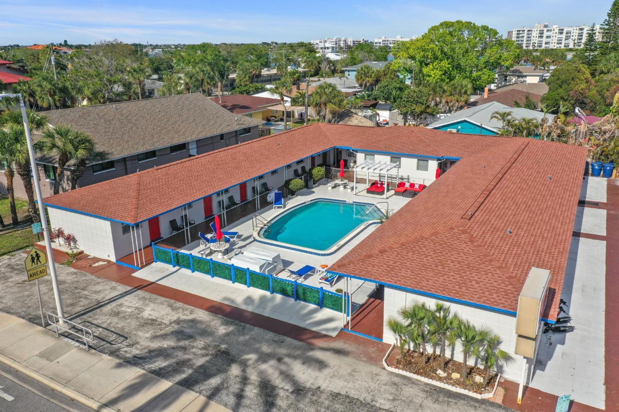 Sun Island Motel St. Pete Beach Eksteriør billede